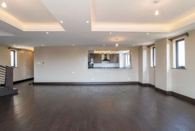 4 Bed Apartment with En Suite in Lavington