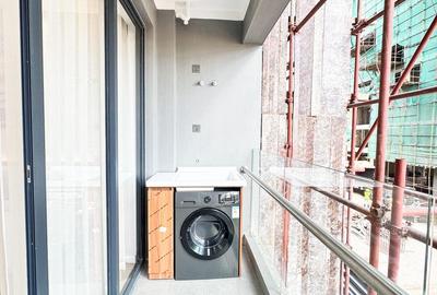 1 Bed Apartment with En Suite in Westlands Area - 4