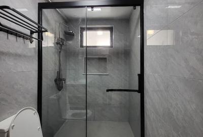 2 Bed Apartment with En Suite at Othaya Road - 4