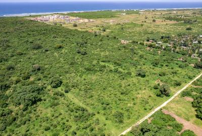 Land in Vipingo