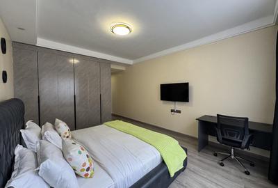 Furnished 3 Bed Apartment with En Suite at Riverside Lane