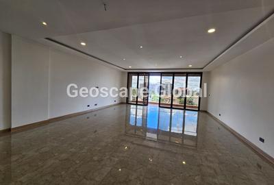 4 Bed Apartment with En Suite in Spring Valley - 4