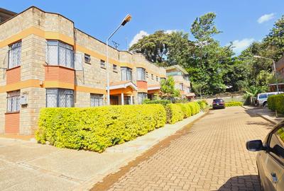 4 Bed Townhouse with En Suite at Off Convent Drive