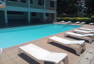 Furnished 39,609 ft² Commercial Property with Service Charge Included at Lavington