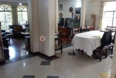 5 Bed House in Riverside - 4