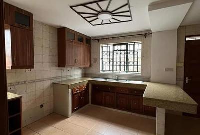 4 Bed Townhouse with En Suite at Lavington