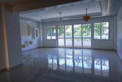 3 Bed Apartment with En Suite in Nyali Area - 2