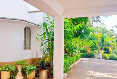 6 Bed House with Swimming Pool in Kileleshwa - 3