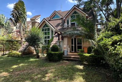 5 Bed Villa with En Suite in Lavington