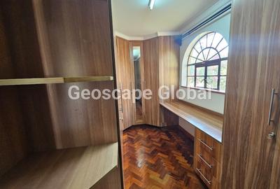 4 Bed Villa with En Suite in Kitisuru - 4