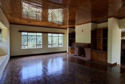 4 Bed House with En Suite in Nyari - 3