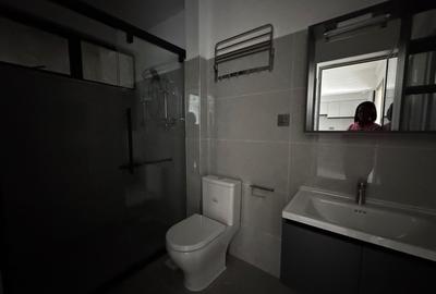 1 Bed Apartment with Swimming Pool in Kilimani - 4