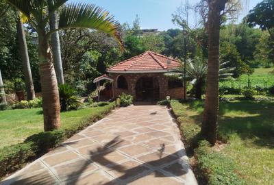6 Bed House with En Suite in Gigiri - 2