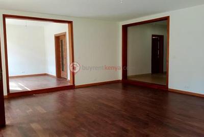 5 Bed Townhouse with En Suite at Lavington