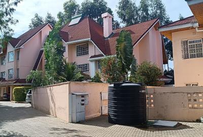 5 Bed House with Staff Quarters in Lavington