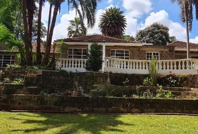 4 Bed House with En Suite at Loresho