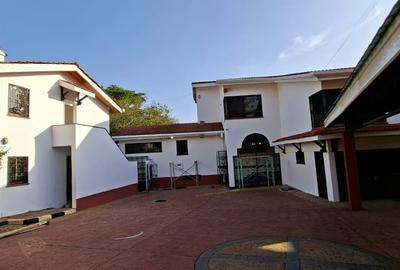 6 Bed House with En Suite in Gigiri - 4