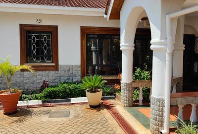 2 Bed House with Swimming Pool at Bogani