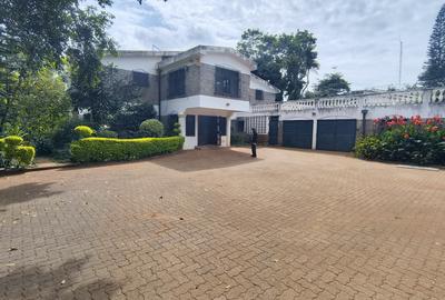5 Bed House with En Suite in Gigiri