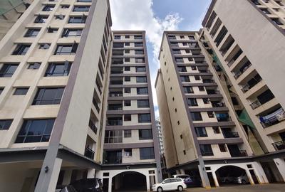 3 Bed Apartment with Swimming Pool in Hurlingham