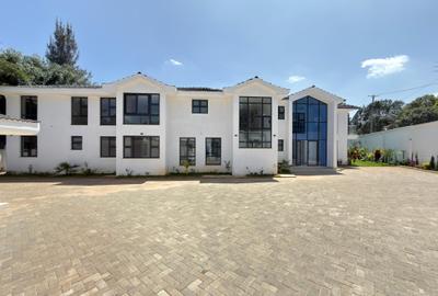 6 Bed House with En Suite at Runda - 2