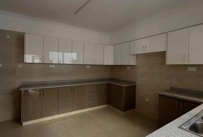 3 Bed Apartment with En Suite in Kileleshwa - 3