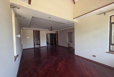 5 Bed Townhouse with En Suite at Convent Drive - 2