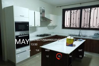 5 Bed Townhouse with En Suite at Lavington Green