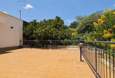 4 Bed Apartment with En Suite at Lavington