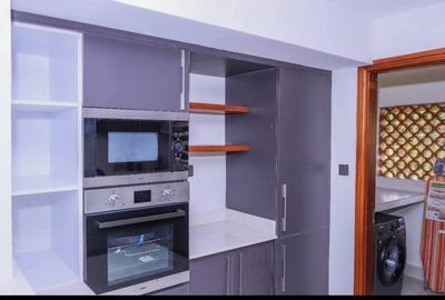 Serviced 2 Bed Apartment with En Suite in Westlands Area - 4