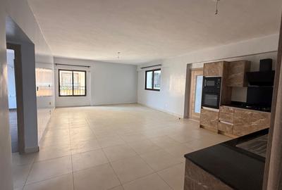 2 Bed Apartment with En Suite in Rhapta Road