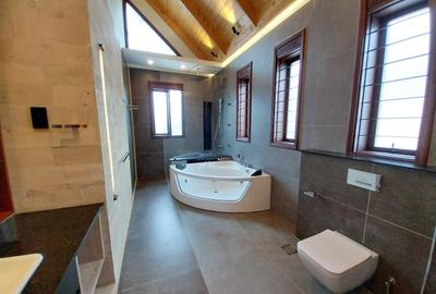 4 Bed House with Swimming Pool in Runda