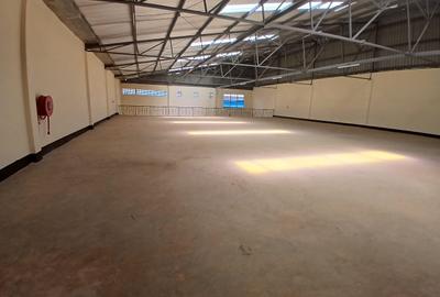10,000 ft² Warehouse with Parking in Ruiru - 3