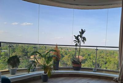 3 Bed Apartment with En Suite at Parklands