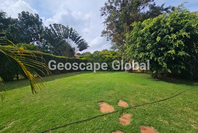 5 Bed House with En Suite in Runda