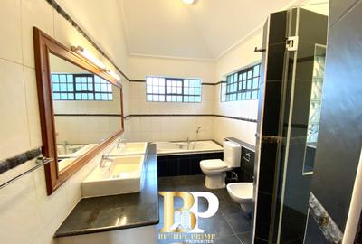 4 Bed House with En Suite at Peponi Gardens - 3