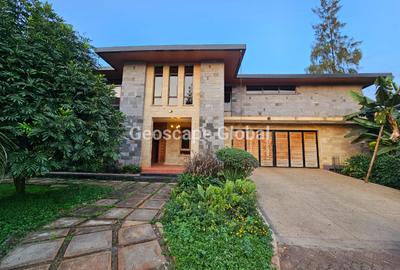 4 Bed House with En Suite in Runda