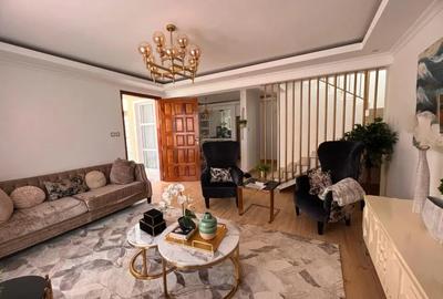 Four-bedroom homes with detached DSQ (en-suite)