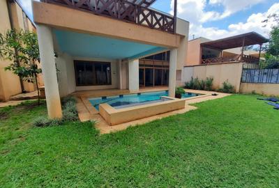 4 Bed Villa with En Suite in Lavington - 2