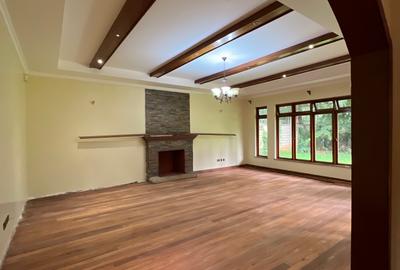 5 Bed Villa with En Suite in Karen
