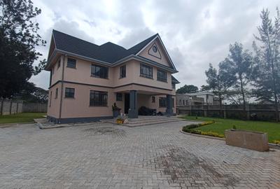 5 Bed House with En Suite at Garden Estate