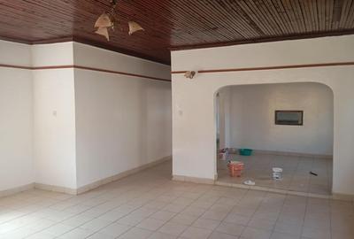 5 Bed House with Staff Quarters at Mountain View Estate