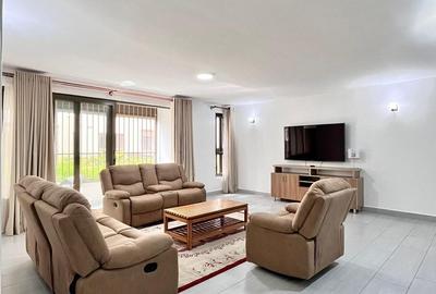 3 Bed Apartment with En Suite at Muthangari Rd