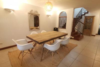 Furnished 4 Bed Apartment with En Suite in Riverside - 2