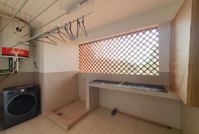 Furnished 2 Bed Apartment with En Suite at General Mathenge Rd