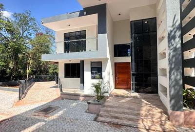 4 Bed Townhouse with En Suite in Karen