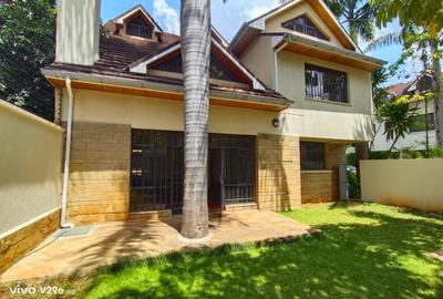 5 Bed Townhouse with En Suite at Lavington - 2