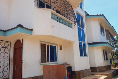 6 Bed House with En Suite in Shanzu