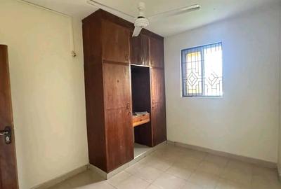 3 Bed Apartment with En Suite at Links Road