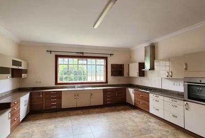 4 Bed Townhouse in Lavington